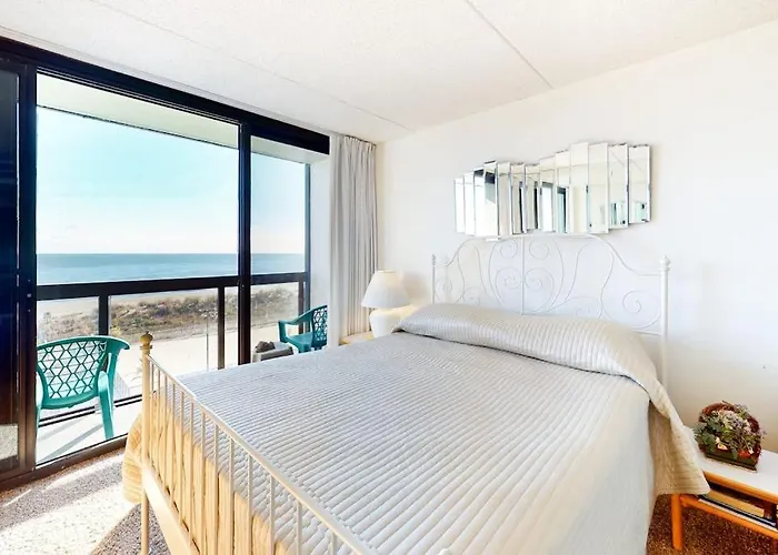 Beachfront With Small Balcony Ac Pools Gym Game & Sauna Ocean City
