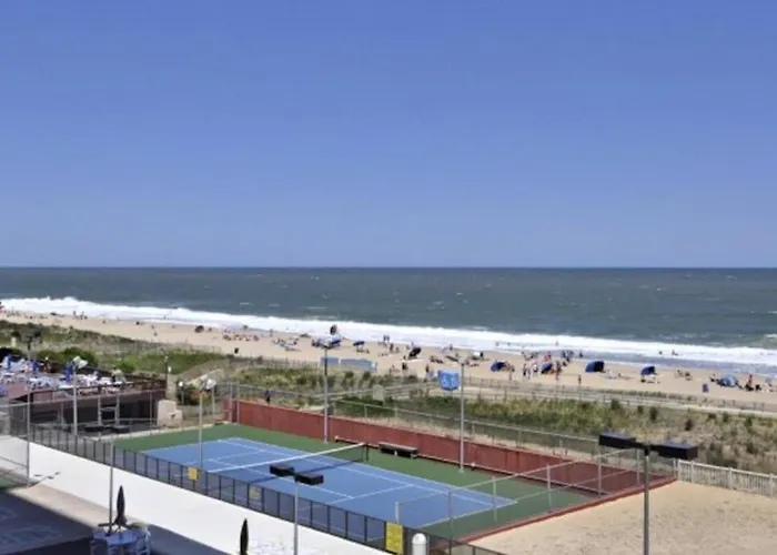 Appartement Beachfront With Small Balcony Ac Pools Gym Game & Sauna *