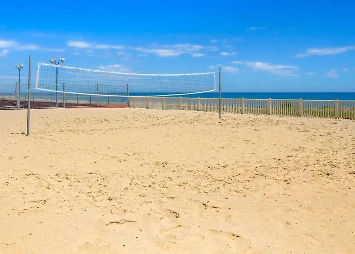 Apartment Beachfront With Small Balcony Ac Pools Gym Game & Sauna Ocean Stadt