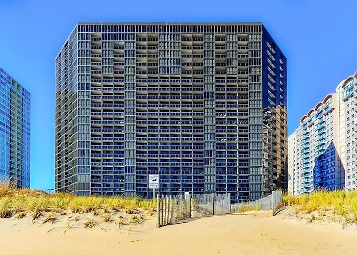 Beachfront With Small Balcony Ac Pools Gym Game & Sauna